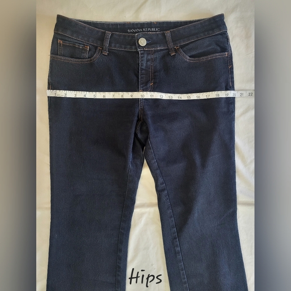 Banana Republic Curvy Fit Mid-Rise Bootcut Dark Wash Denim Blue Jeans size 31 - Picture 9 of 12